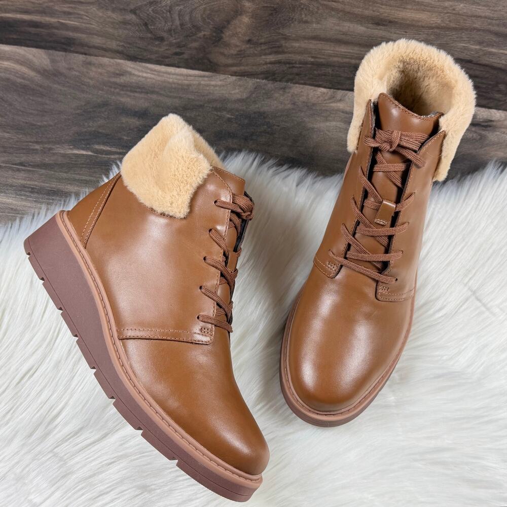 NEW Clarks Andie Mae 9M Leather Comfort Ankle Booties Tan Brown Faux Fur Cuff - Picture 2 of 12